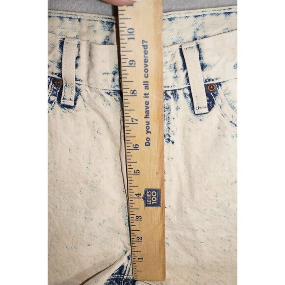 Levi’s Acid Wash Denim Shorts W26 | Vintage High-Waisted Cutoff | Y2K Grunge - Picture 10 of 11